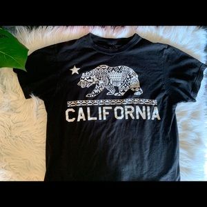 CALIFORNIA Tee